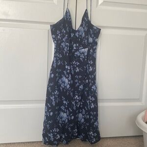 Women’s dress